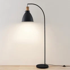 Lindby gulvlampe Trebale, svart, tre, 154 cm, E27| Gulvlamper