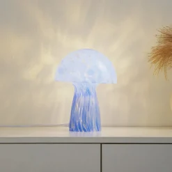 Lindby Hubi bordlampe, blå, glass, Ø 22 cm, soppform| Bordlamper