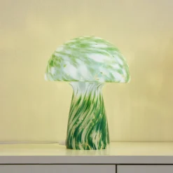 Lindby Hubi bordlampe, grønn, glass, Ø 22 cm, soppform| Bordlamper