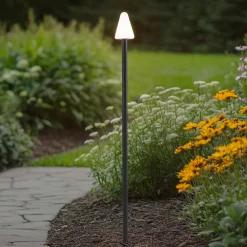 Lindby LED jordspydlys Selinda, svart, høyde 100 cm