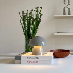 Lindby LED oppladbar bordlampe Nevijo, grå, Ø18cm, USB, dimmer| Bordlamper