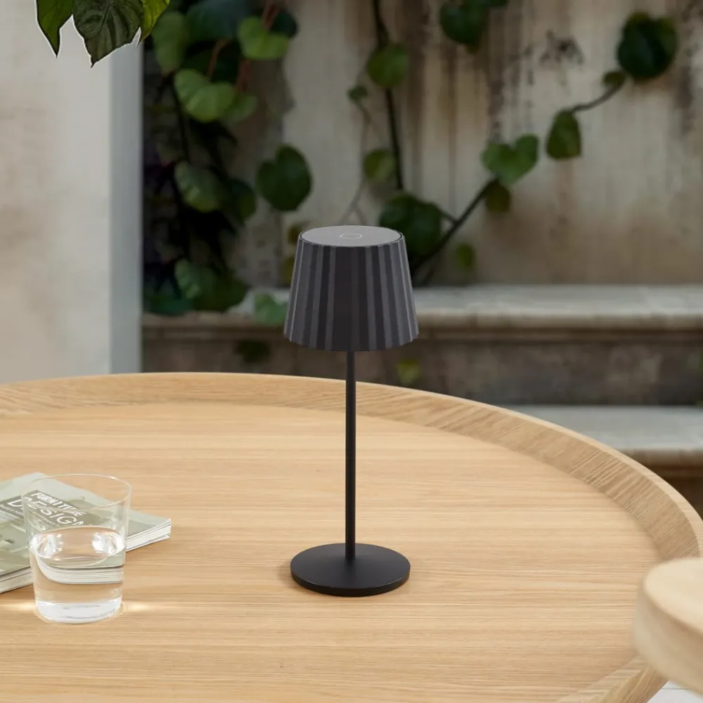 Lindby LED-bordlampe med batteri Esali, svart, metall, IP65| Dekorasjonsbelysning|Kommersiell Utebelysning