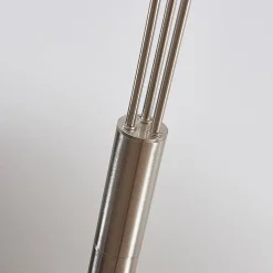 Lindby LED-gulvlampe Anea, 168 cm, 3 lyskilder, nikkelfarget Hot