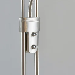 Lindby LED-gulvlampe Yveta, nikkelfarget, metall, dimbar Online