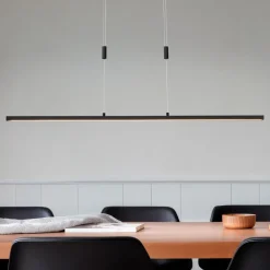 Lindby LED-hengelampe Arneja, svart, CCT, høydejusterbar Hot