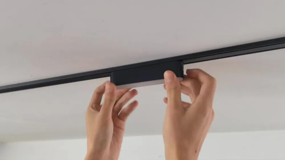 Lindby LED-list 48 V Lumaro, svart,5W,plast,dimbar| Skinnesystem