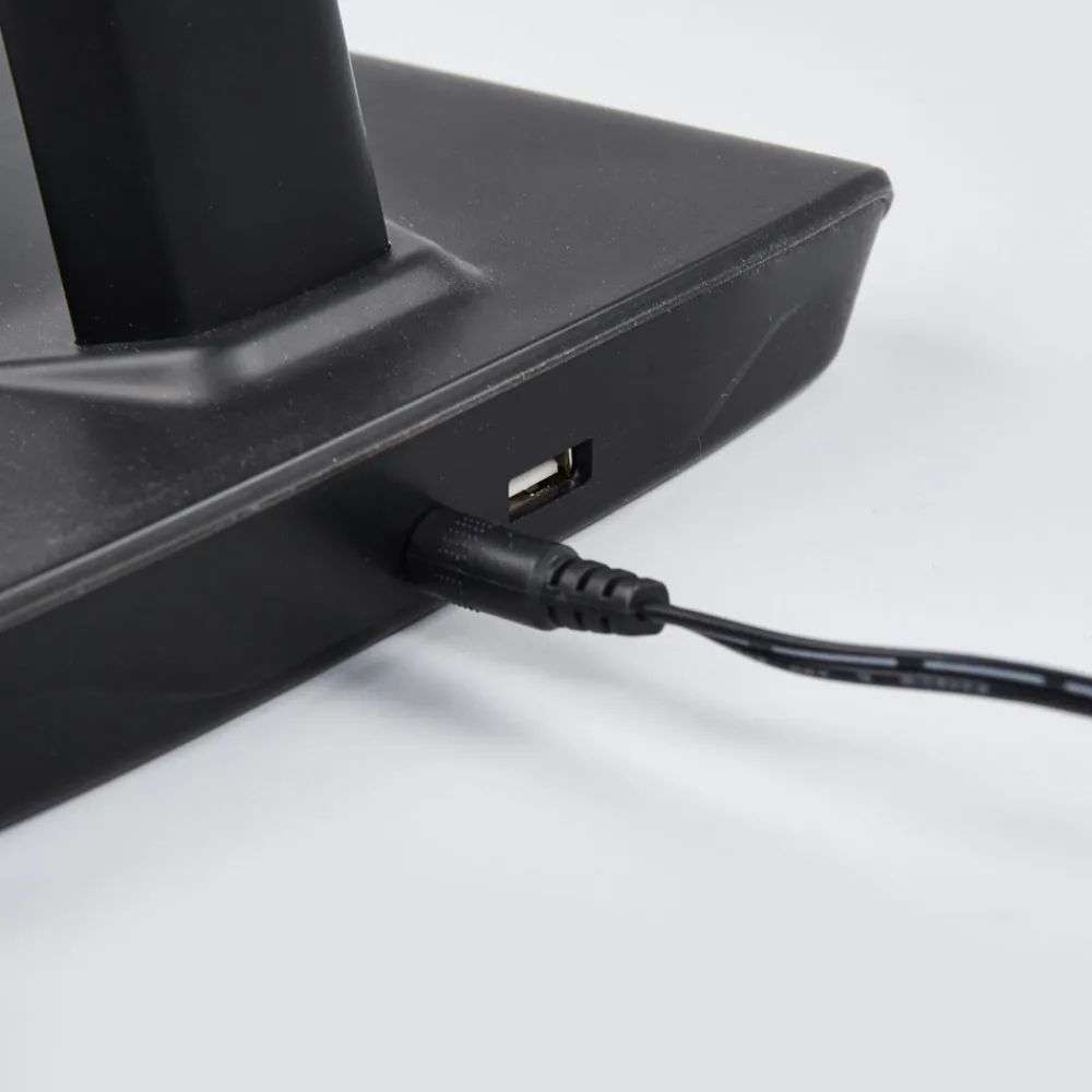 Lindby LED-skrivebordslampe Kuno, svart, USB, berøringsdimmer Best