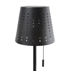 Lindby LED-solcellelampe Hilario, svart, jern, oppladbart batteri| Terrassebelysning|Solcellelamper