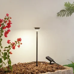 Lindby LED-solcellelampe Lyris, svart, aluminium, 3 000 K| Utespotter