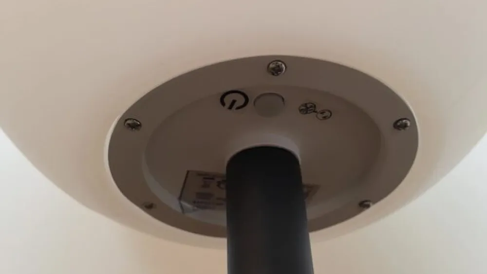 Lindby LED-solcellelampe Lago, Ø 30 cm, globus, jordspyd, hvit| Dekorasjonsbelysning|Terrassebelysning