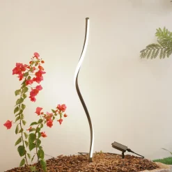 Lindby LED-solcellelampe Sabriel, buet, svart, aluminium, 3000K Outlet