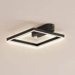 Lindby LED-taklampe Yulla, 34 cm, svart, sensor Hot