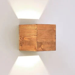 Lindby LED-vegglampe Benicio, 11 cm, kantet, tre Online