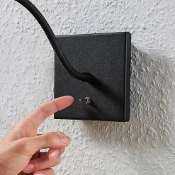 Lindby LED-vegglampe Mayar, svart, metall, leselampe, 11 cm| Design- Og Hotellbelysning|Led-Innendørs