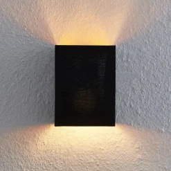 Lindby Lukani vegglampe, kantet| Design- Og Hotellbelysning|Vegglamper