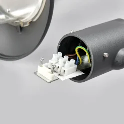 Lindby Madea utelampe, grå, 2 lyskilder, 212 cm, E27, IP44| Lyktestolper