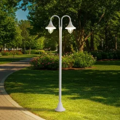 Lindby Madea utelampe, hvit, 2 lyskilder, 213 cm, E27, IP44| Lyktestolper