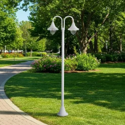 Lindby Madea utelampe, hvit, 2 lyskilder, 213 cm, E27, IP44| Lyktestolper