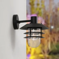 Lindby Meliora utendørs vegglampe, svart, jern, IP44, E27 Clearance