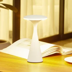 Lindby oppladbar LED-bordlampe Evelen, hvit, IP54, CCT Best