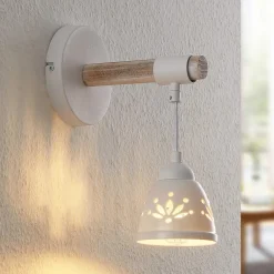 Lindby Pimana vegglampe med keramikkskjerm Hot