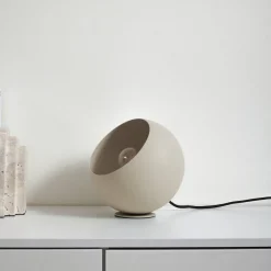 Lindby Solomia bordlampe, beige, jern, Ø 20 cm| Bordlamper