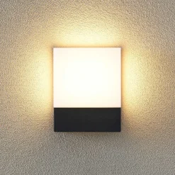 Lindby Vanira LED-vegglampe til uteområdet