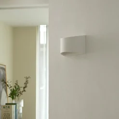 Lindby vegglampe Heiko, opp/ned, gips, hvit, høyde 12 cm Clearance