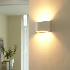 Lindby vegglampe Heiko, opp/ned, gips, hvit, høyde 12 cm Clearance