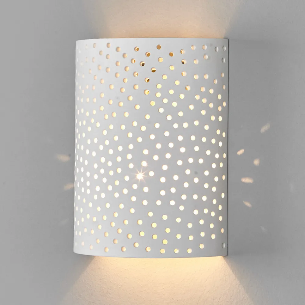 Lindby vegglampe Jiru, høyde 23 cm, hvit, halvsirkelformet, gips Outlet