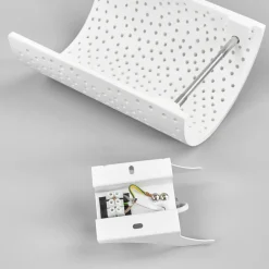 Lindby vegglampe Jiru, høyde 23 cm, hvit, halvsirkelformet, gips Outlet