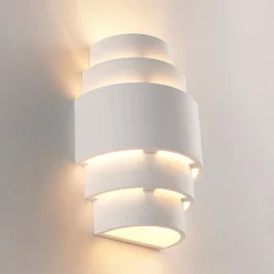 Lindby vegglampe Marit, høyde 30 cm, hvit, gips, E14| Design- Og Hotellbelysning