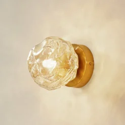 Lindby vegglampe Piatra, rav/messing, glass, Ø 16 cm, G9| Vegglamper