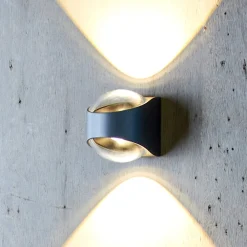 LOOM DESIGN Saga utendørs vegglampe opp/ned svart| Led-Utendørs|Terrassebelysning