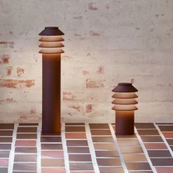 Louis Poulsen Bysted 53 bunnplate corten 930| Sokkellamper