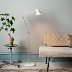 Louis Poulsen NJP LED-gulvlampe 3 000 K hvit| Gulvlamper
