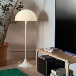 Louis Poulsen Panthella – designgulvlampe, opal| Gulvlamper