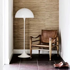 Louis Poulsen Panthella – designgulvlampe, opal| Gulvlamper