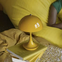 Louis Poulsen Panthella Portable 160 V3, ugjennomsiktig gul New