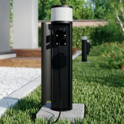 Lucande Corban sokkellampe, grå, dør, stikkontakter, G9, IP44 Hot