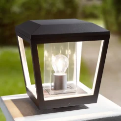 Lucande Dunia sokkellampe, antrasitt, metall, 24 cm, IP54| Sokkellamper Med Sensor|Terrassebelysning