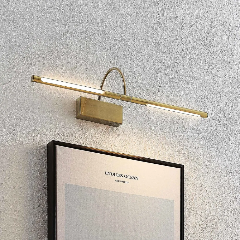 Lucande Fehmke LED-bildelampe, antikk messing| Design- Og Hotellbelysning|Led-Innendørs