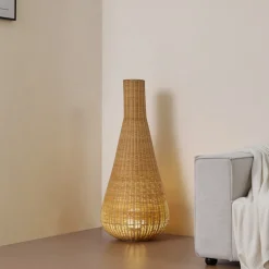 Lucande gulvlampe Takeo, rotting, høyde 115 cm, E27 Sale