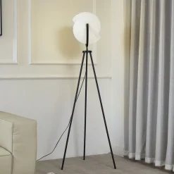 Lucande Helva gulvlampe, 150 cm, hvit/svart, svingbar Clearance