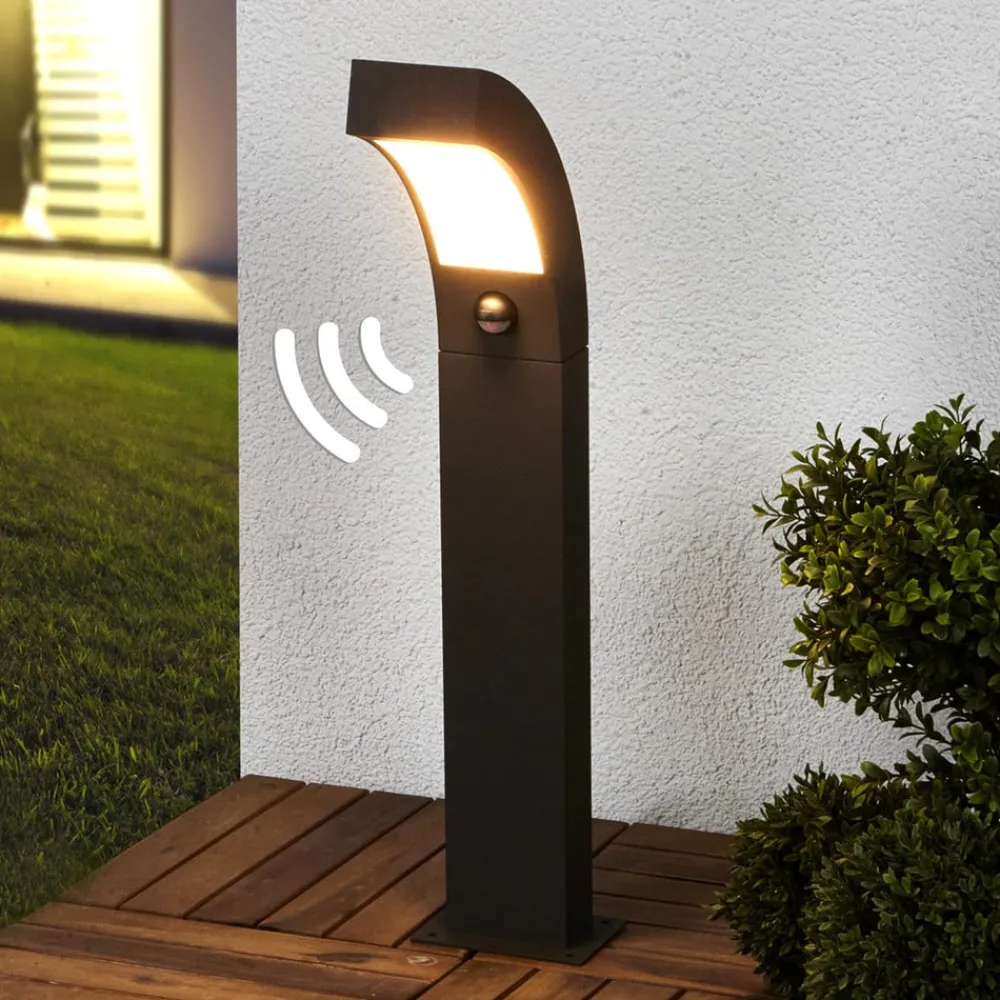 Lucande LED-sokkellampe Lennik, sensor, 60 cm, antrasitt| Kommersiell Utebelysning|Led-Utendørs