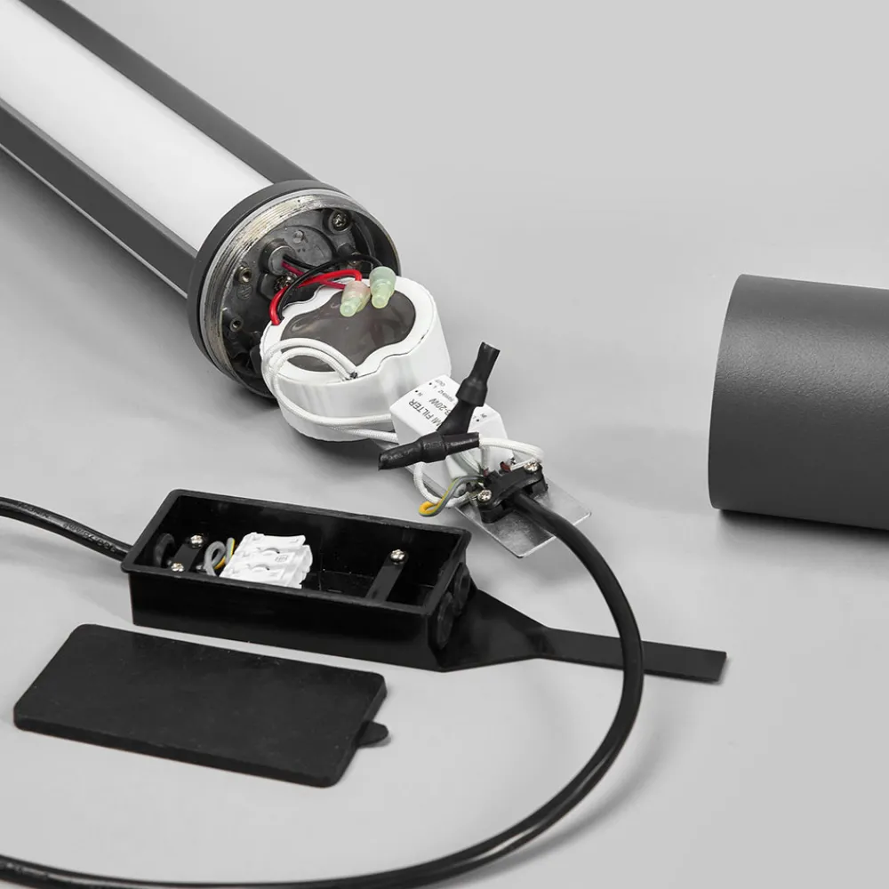 Lucande LED-utelampe Sidny, 220 cm, antrasitt, IP54 Hot