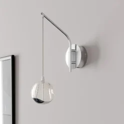 Lucande LED-vegglampe Hayley, kromfarget, glass, høyde 34 cm Hot