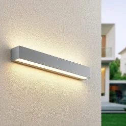 Lucande LED-vegglampe Lengo, 50 cm, sølv, 2 lyskilder, IP65| Kommersiell Utebelysning