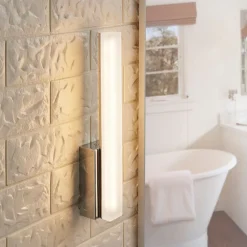 Lucande LED-vegglampe til bad Julie, 32 cm høy, krom, IP44| Led-Innendørs|Vegglamper