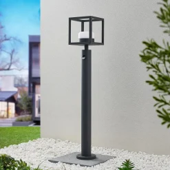 Lucande Timio veilampe, 85 cm, bevegelsessensor, GX53, IP44 Clearance